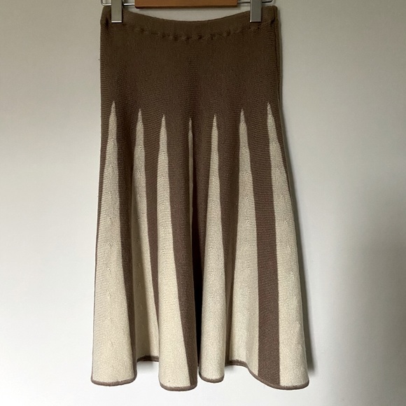 Vintage Brown and Cream Knit Skirt - Picture 1 of 2